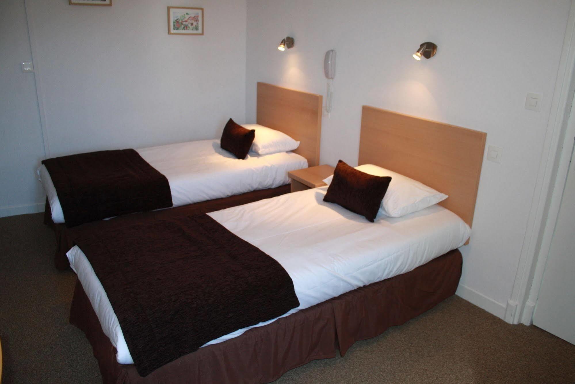 Hotel De La Rhune Ascain Esterno foto