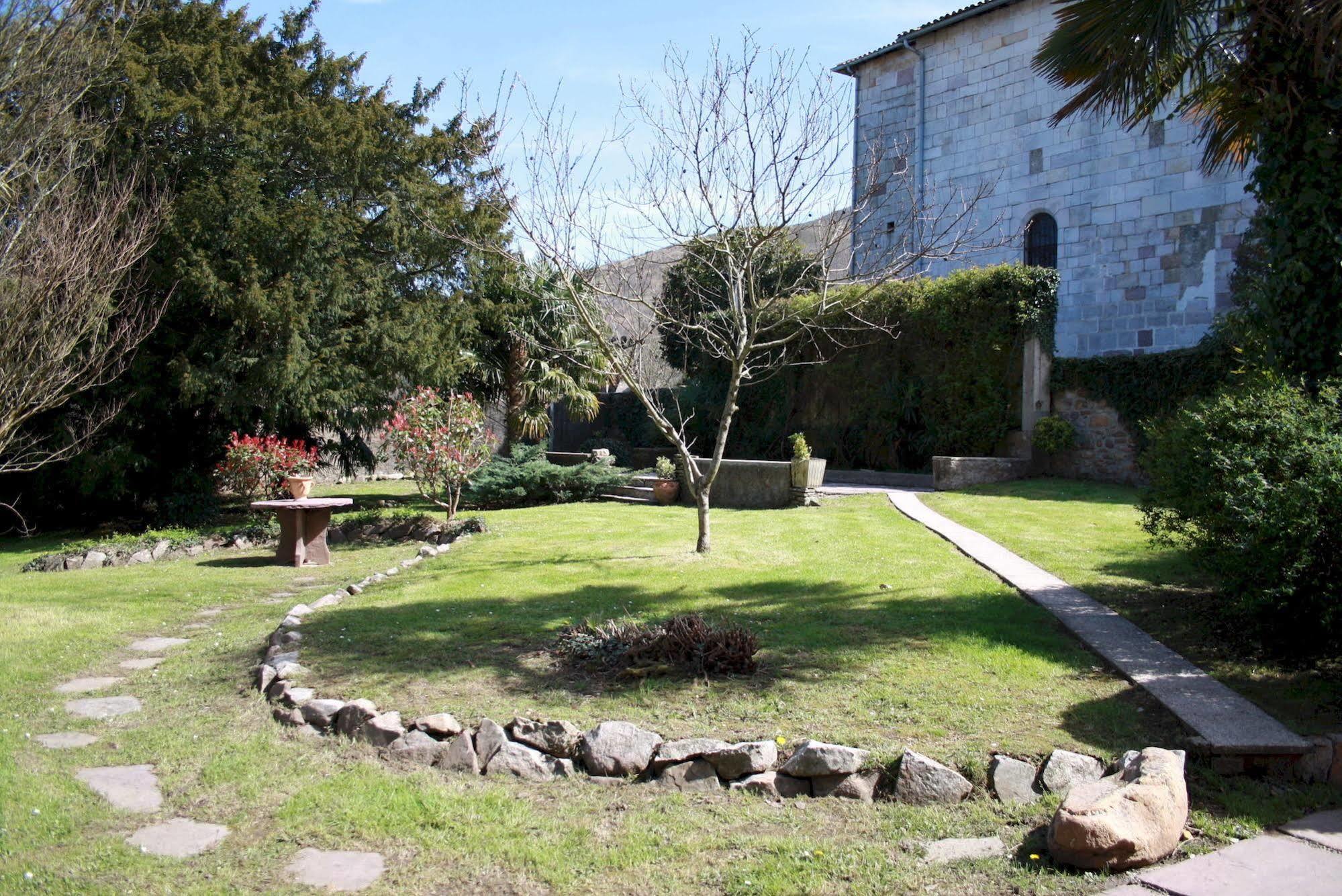Hotel De La Rhune Ascain Esterno foto
